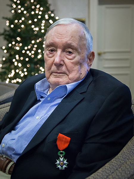 Burnie Sutter with his Medal of Honor